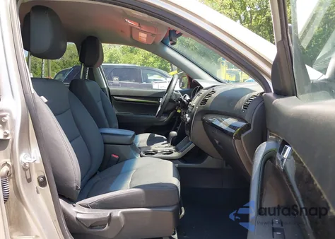 2013 Kia Sorento Lx from USA, damaged, VIN 5XYKT3A68DG348357